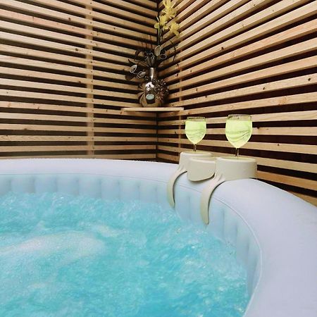 1 Bedroom Apartment With Hot Tub In Cardiff Exterior foto