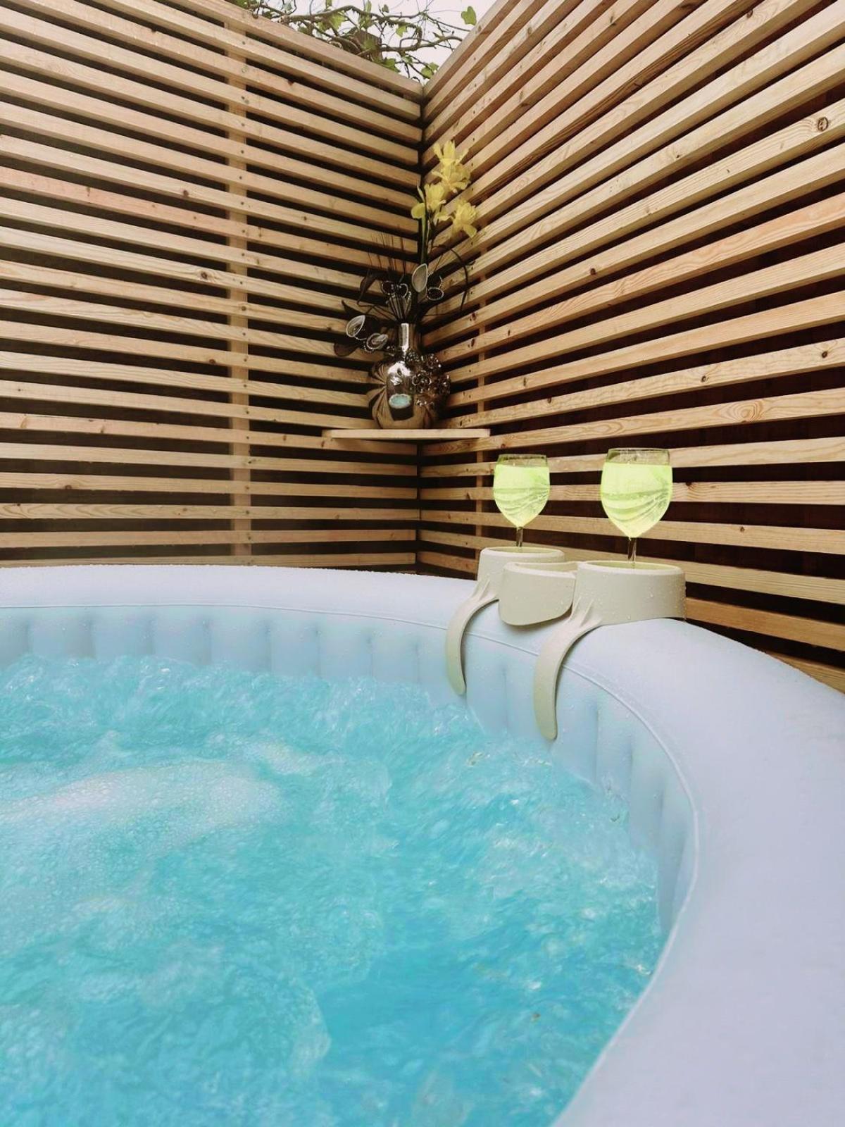 1 Bedroom Apartment With Hot Tub In Cardiff Exterior foto